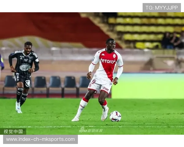 戈洛温中路远射发威 戈洛温中路远射发威