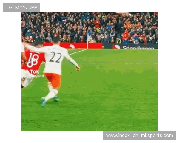 曼联中场调度快速转移球权 曼联中场调度快速转移球权