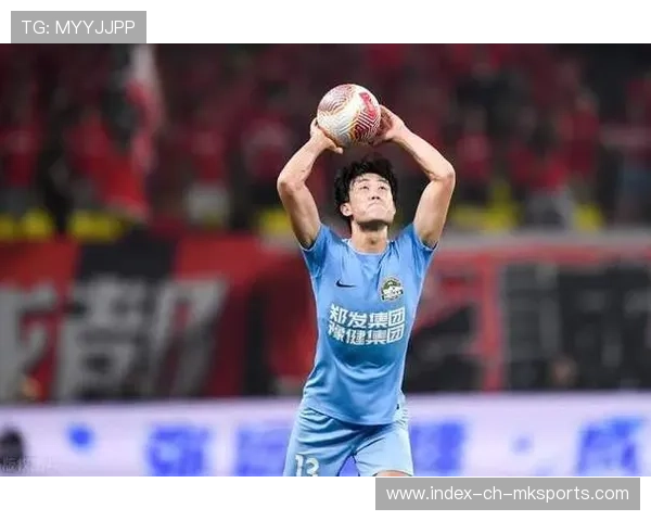 河南队李玮锋带队魔鬼拉练，强调中场绞杀力争负分快速清零