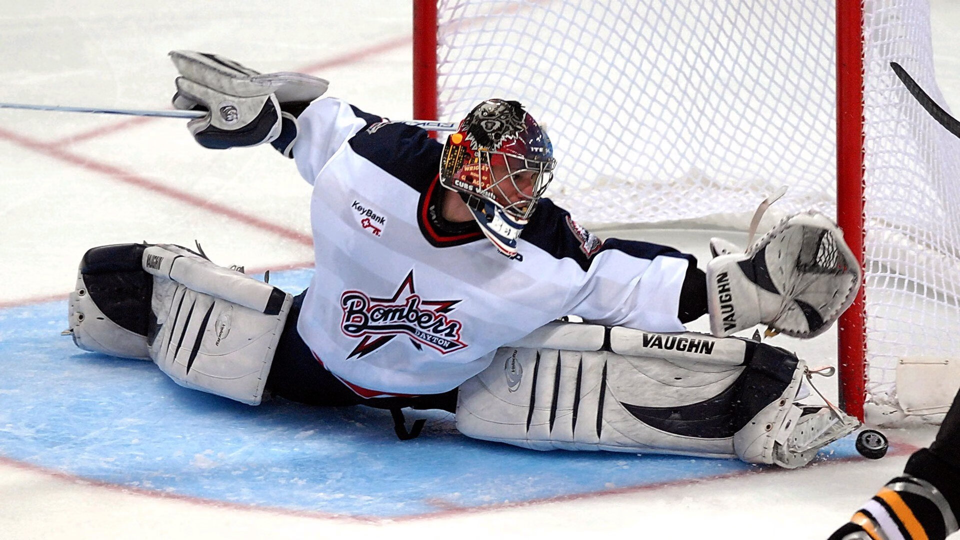 戈壁徒步毅行赛 干热环境考验体能与心态